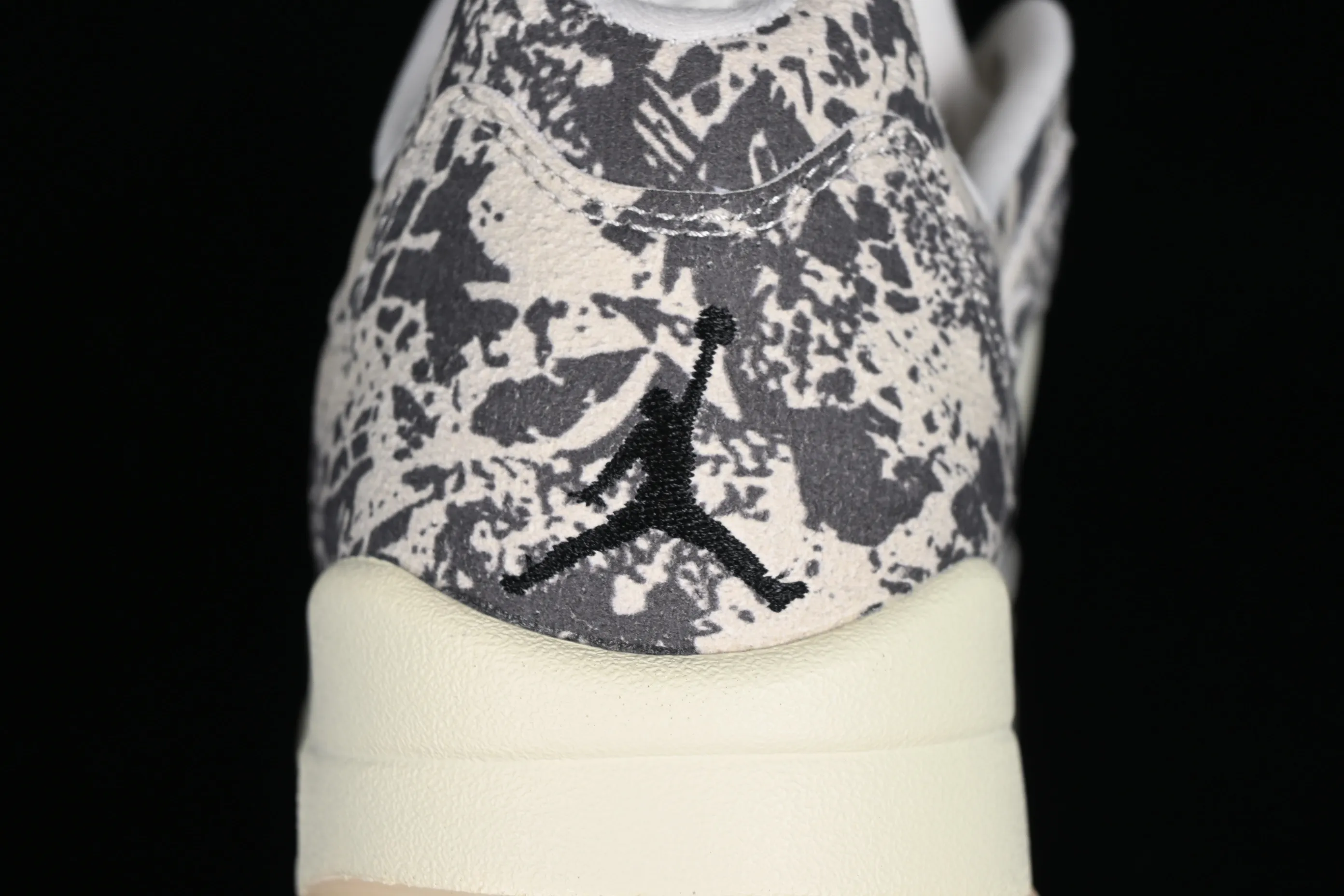 All categories Air Jordan Jordan series basketball shoes Air Jordan 5 Air Jordan 5 Low "Expression" AJ5 Joe 5 suede white low-top basketball shoes DA8016-100